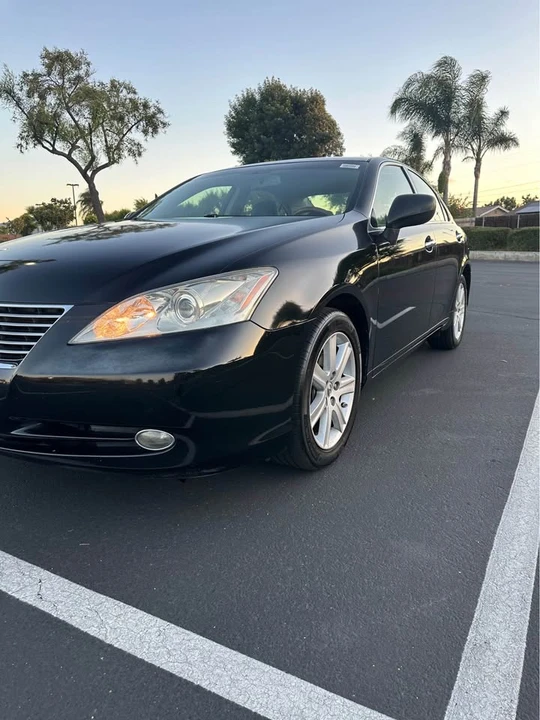 2008 Lexus ES 5th Gen - Image 2 of 18