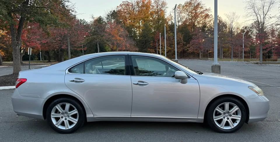 2008 Lexus ES 5th Gen - Image 4 of 20