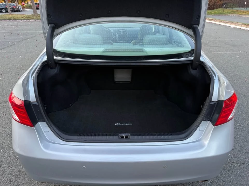 2008 Lexus ES 5th Gen - Image 19 of 20