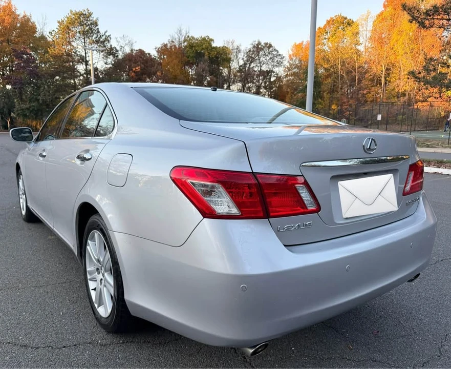 2008 Lexus ES 5th Gen - Image 7 of 20