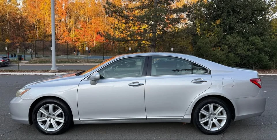 2008 Lexus ES 5th Gen - Image 8 of 20