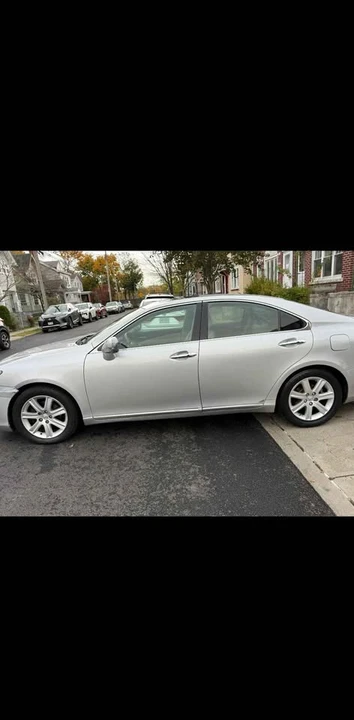 2008 Lexus ES 5th Gen - Image 3 of 17