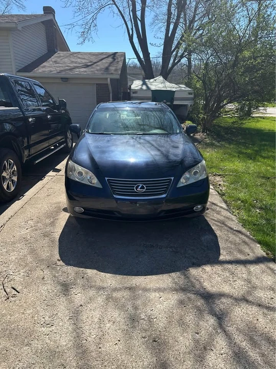 2008 Lexus ES 5th Gen - Image 2 of 3