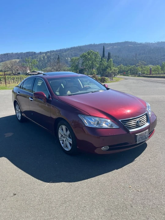 2008 Lexus ES 5th Gen - Image 3 of 8