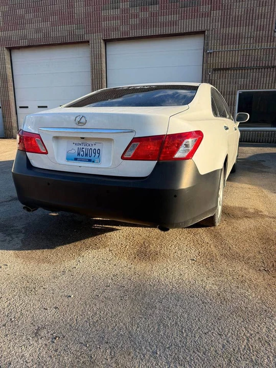 2008 Lexus ES 5th Gen - Image 2 of 9