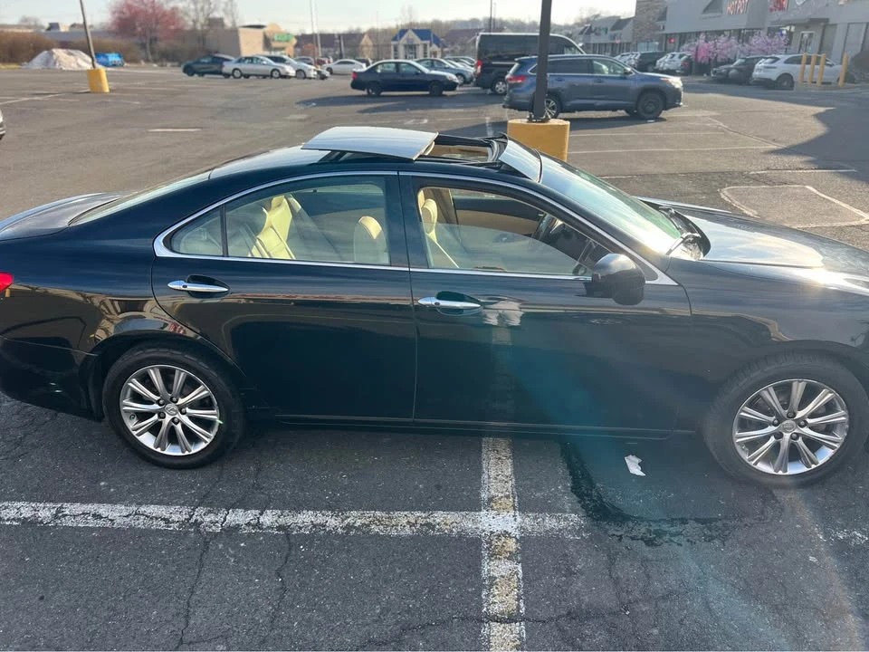 2008 Lexus ES 5th Gen - Image 4 of 10