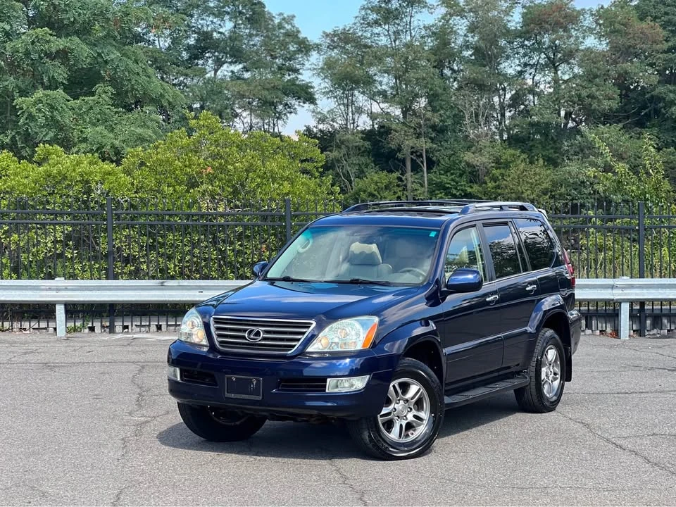 2008 Lexus GX 1st Gen - Image 2 of 17