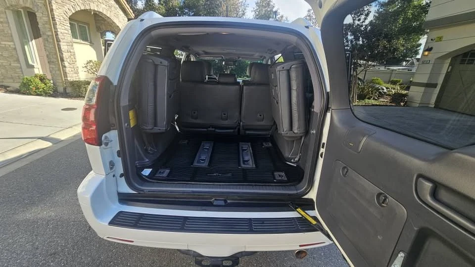 2008 Lexus GX 1st Gen - Image 12 of 15