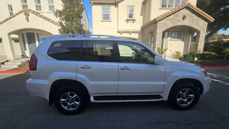 2008 Lexus GX 1st Gen - Image 5 of 15