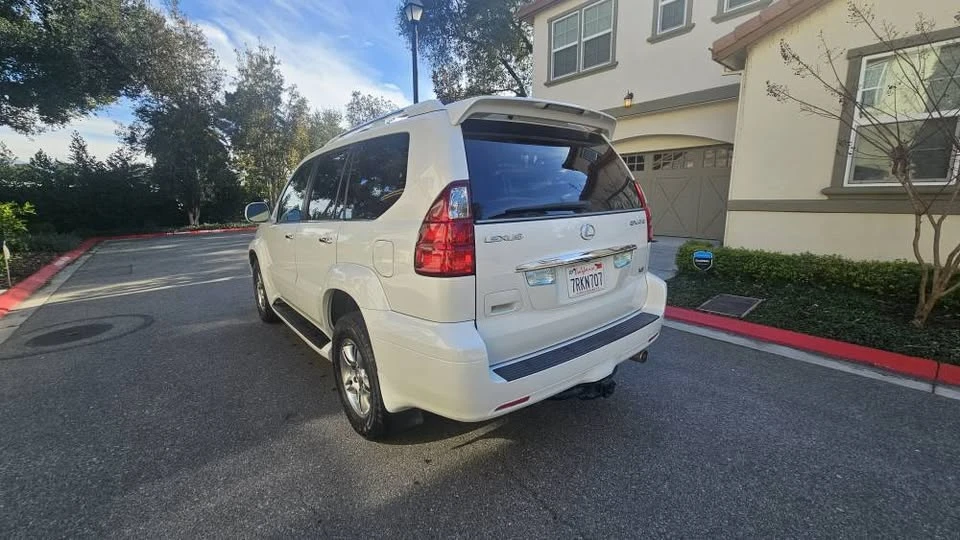 2008 Lexus GX 1st Gen - Image 4 of 15