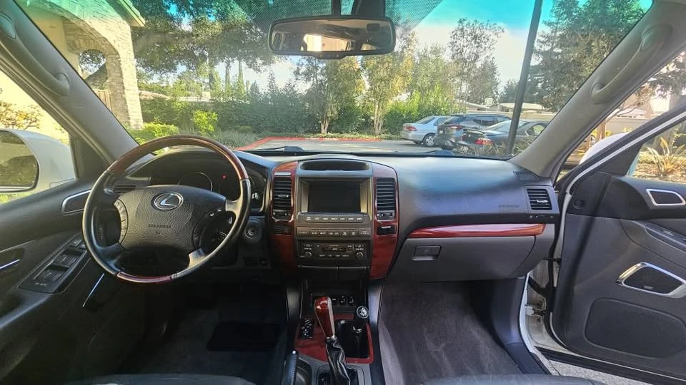 2008 Lexus GX 1st Gen - Image 11 of 15