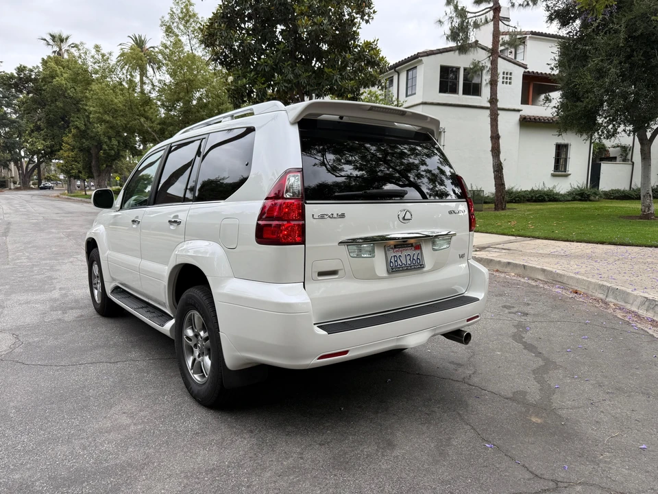 2008 Lexus GX 1st Gen - Image 13 of 31