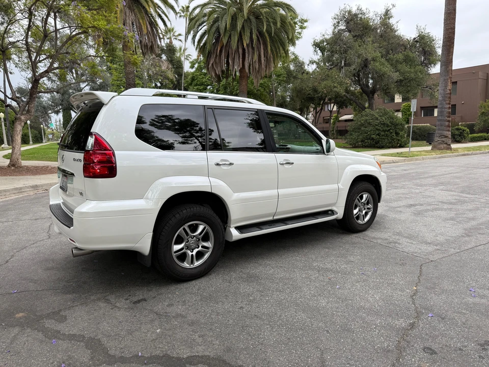 2008 Lexus GX 1st Gen - Image 17 of 31
