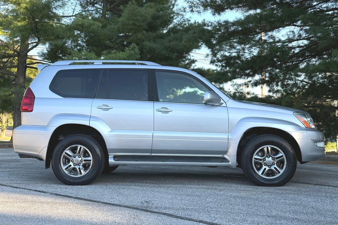 2008 Lexus GX 1st Gen - Image 3 of 31