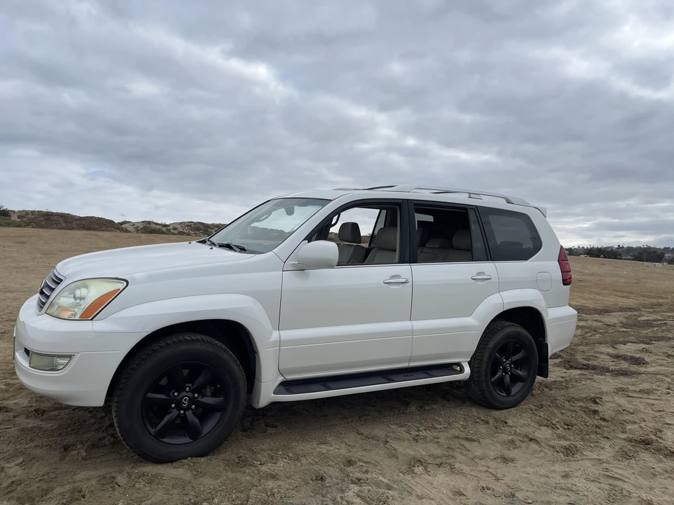 2008 Lexus GX 1st Gen - Image 11 of 31