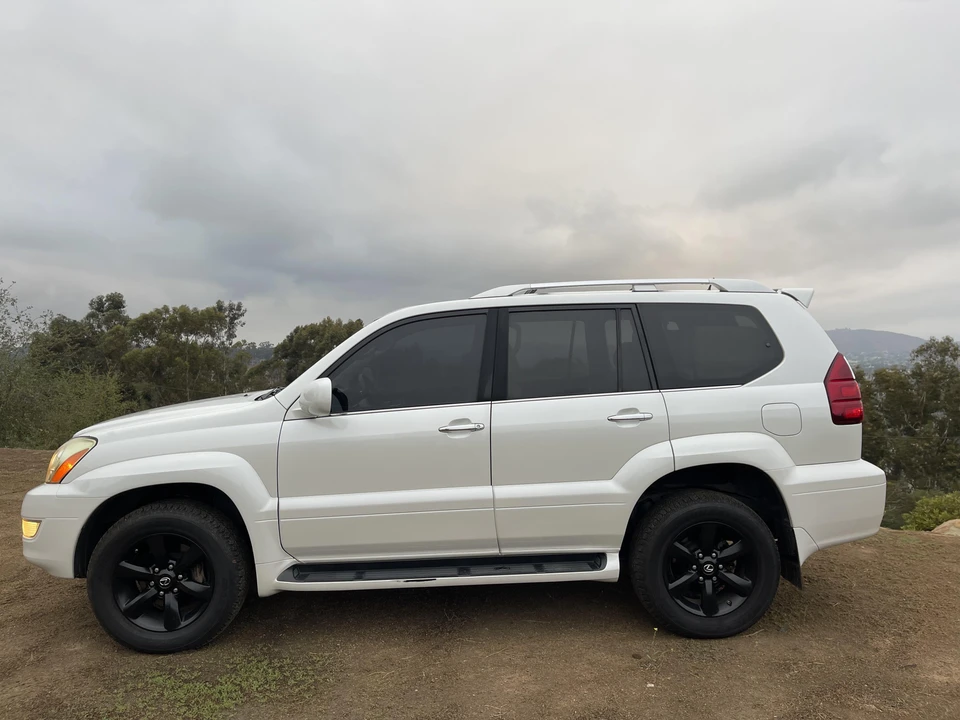 2008 Lexus GX 1st Gen - Image 13 of 31