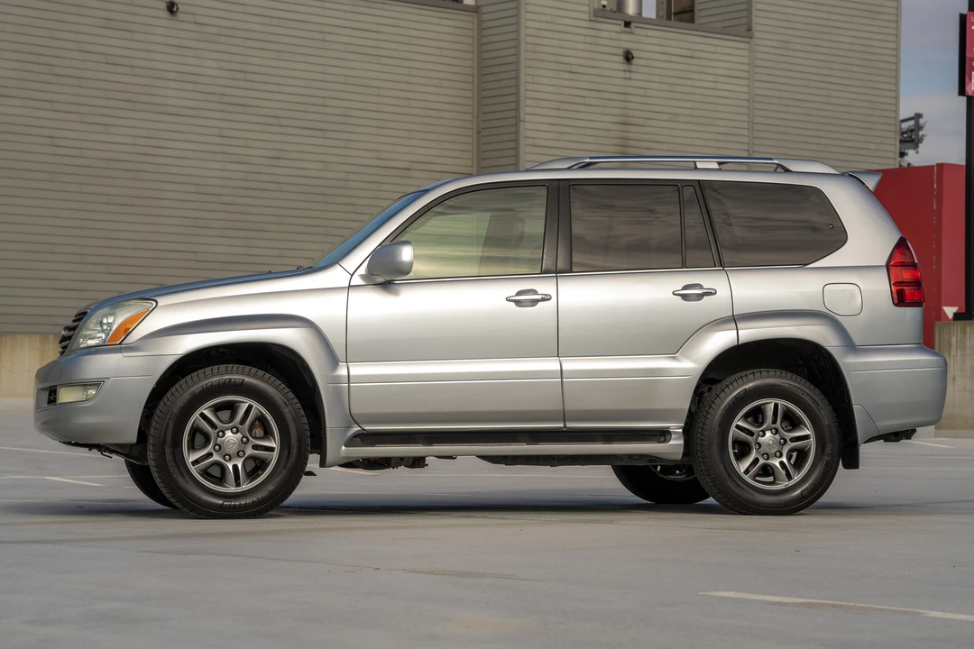 2008 Lexus GX 1st Gen - Image 11 of 31