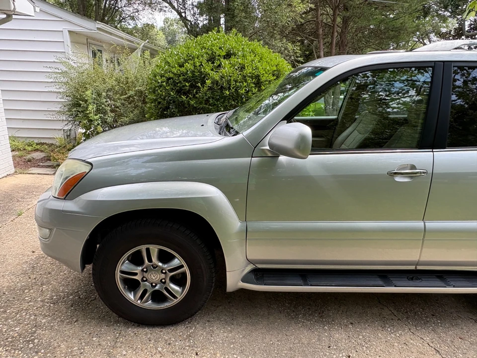 2008 Lexus GX 1st Gen - Image 8 of 21