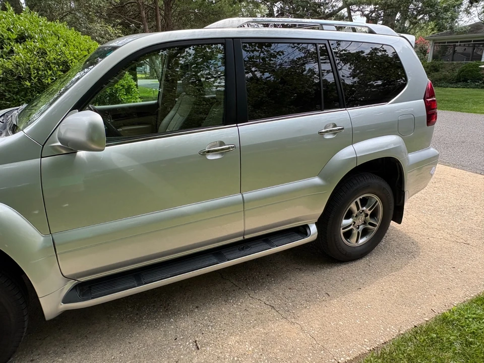 2008 Lexus GX 1st Gen - Image 7 of 21