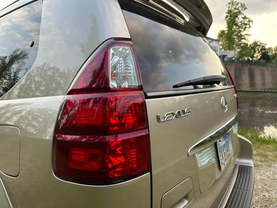 2008 Lexus GX 2nd Gen - Image 29 of 31