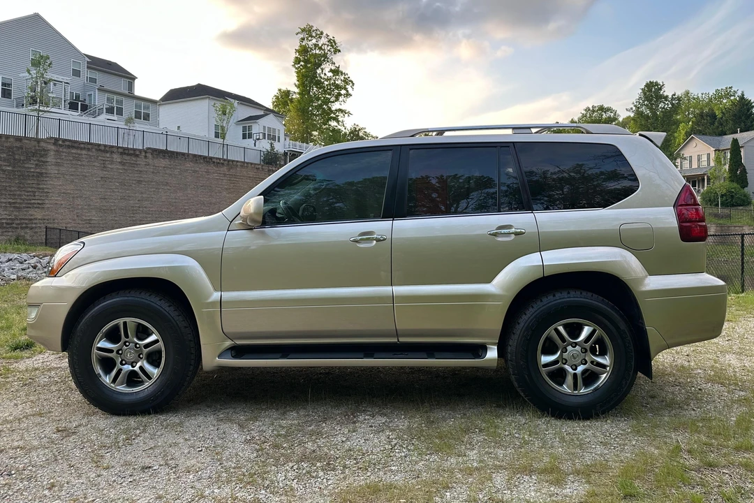 2008 Lexus GX 2nd Gen - Image 3 of 31