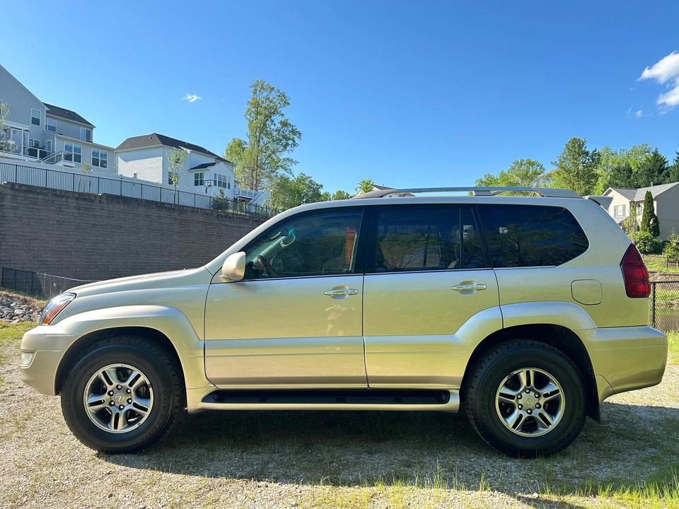 2008 Lexus GX 2nd Gen - Image 10 of 31
