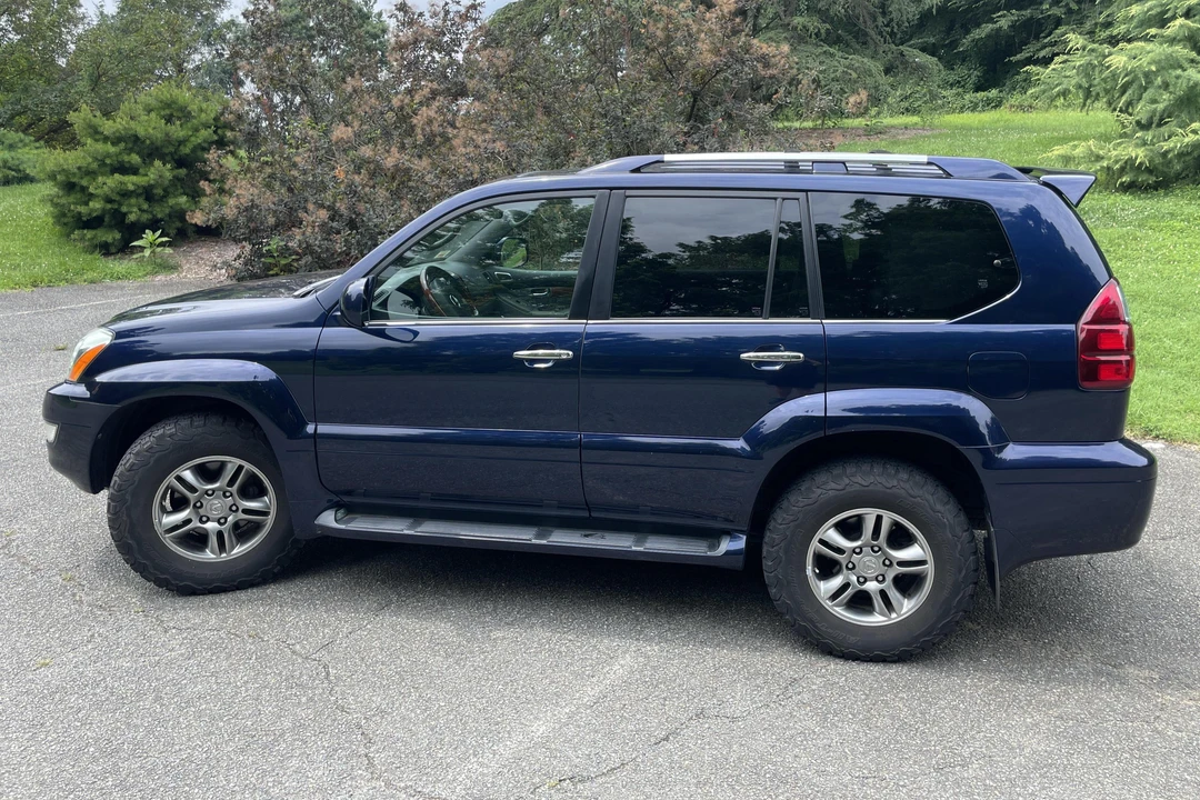 2008 Lexus GX 1st Gen - Image 3 of 10
