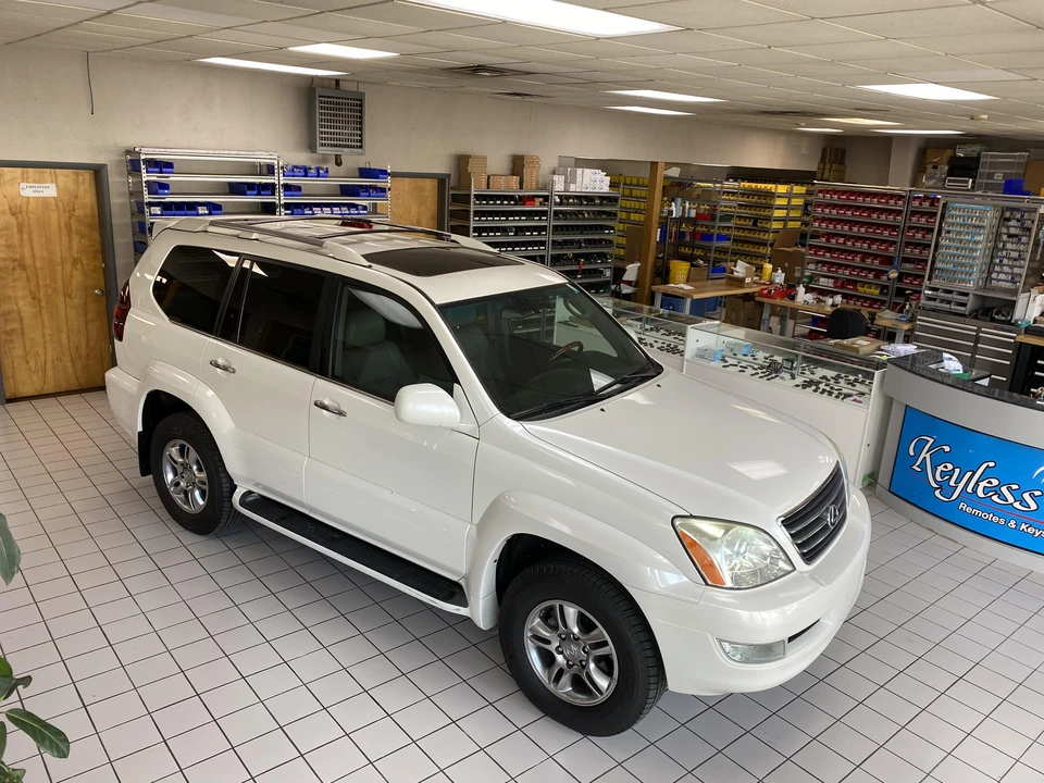 2008 Lexus GX 1st Gen - Image 20 of 31
