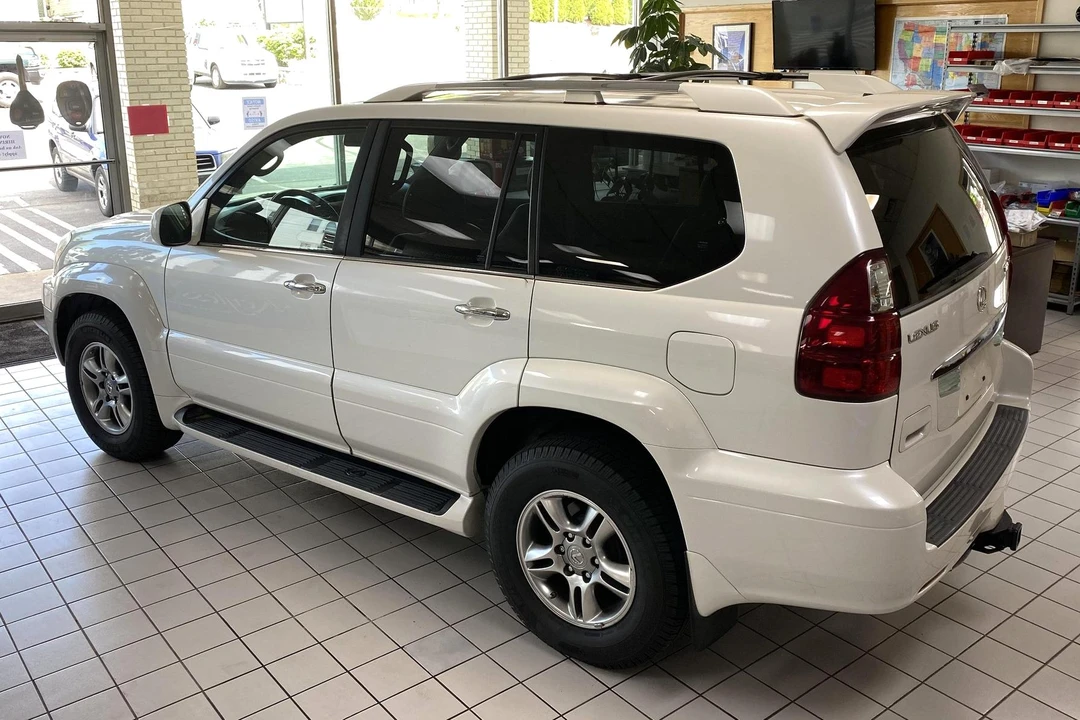 2008 Lexus GX 1st Gen - Image 4 of 31