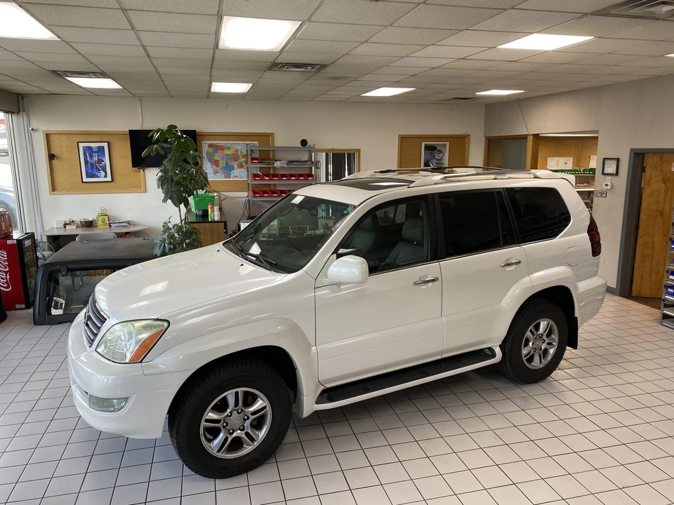 2008 Lexus GX 1st Gen - Image 9 of 31