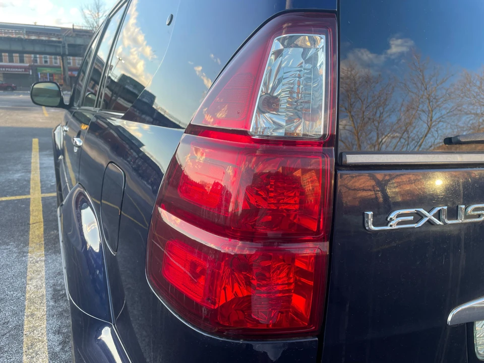 2008 Lexus GX 1st Gen - Image 16 of 31
