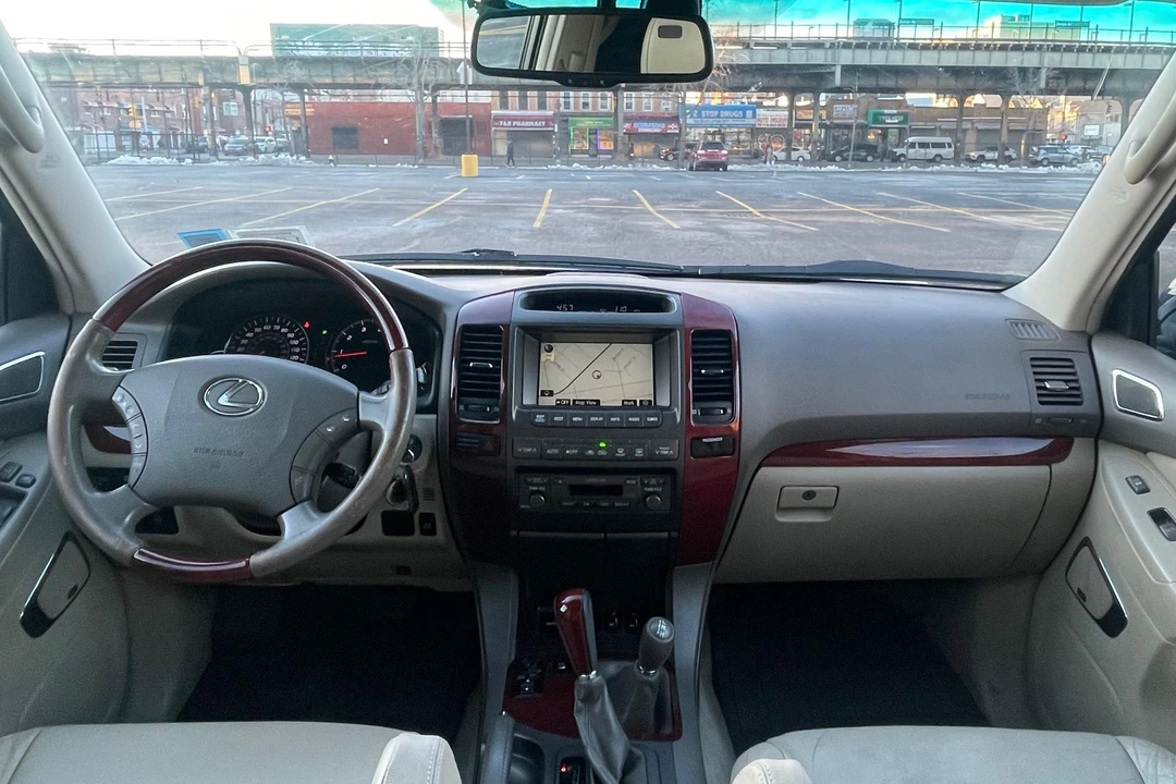 2008 Lexus GX 1st Gen - Image 28 of 31