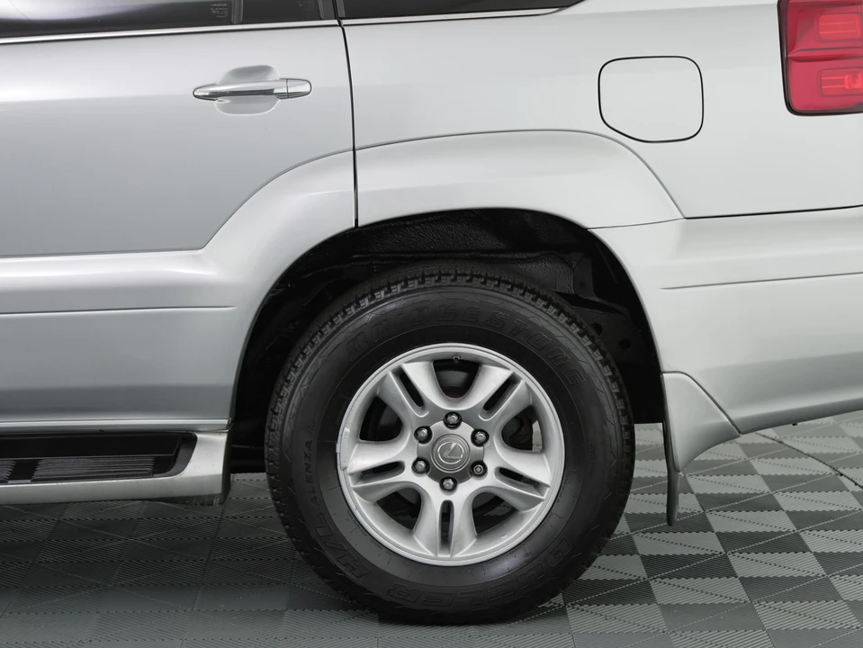 2008 Lexus GX 1st Gen - Image 21 of 31