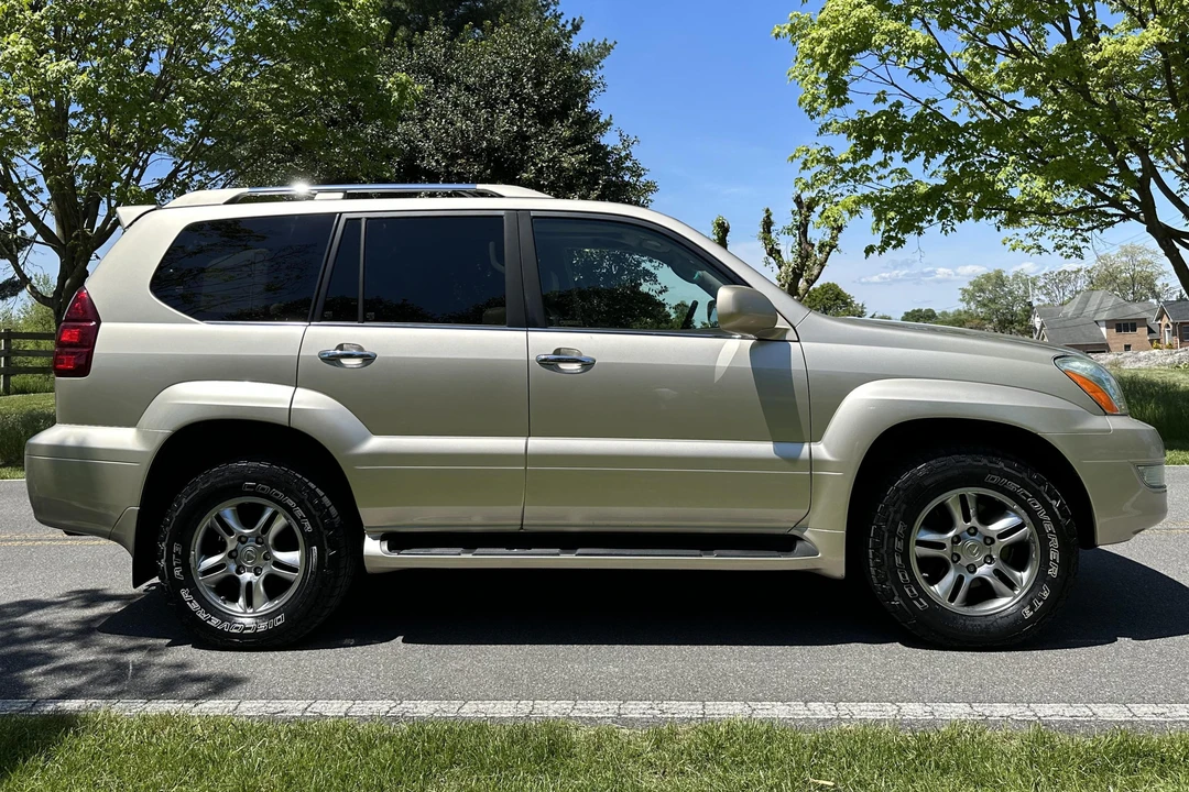 2008 Lexus GX 1st Gen - Image 3 of 31