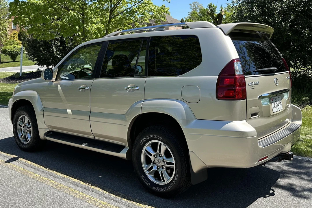 2008 Lexus GX 1st Gen - Image 4 of 31
