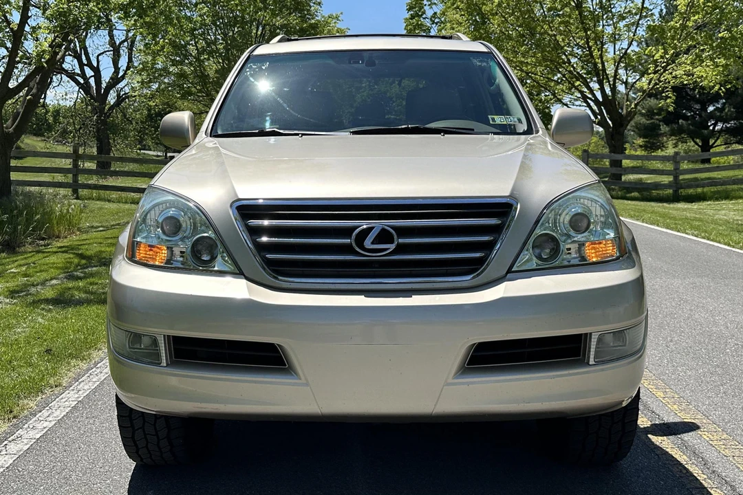 2008 Lexus GX 1st Gen - Image 2 of 31