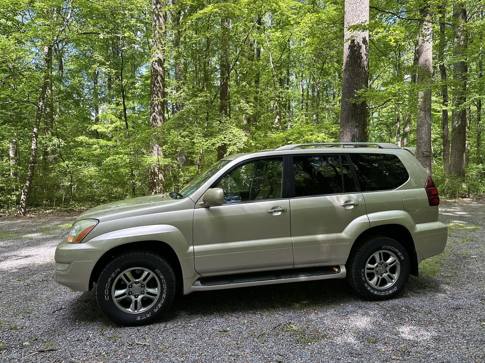 2008 Lexus GX 1st Gen - Image 16 of 31