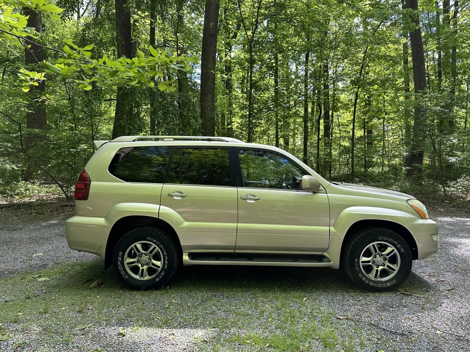 2008 Lexus GX 1st Gen - Image 29 of 31