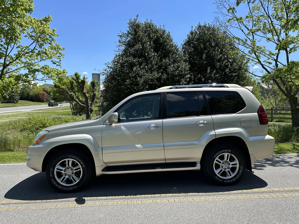 2008 Lexus GX 1st Gen - Image 17 of 31