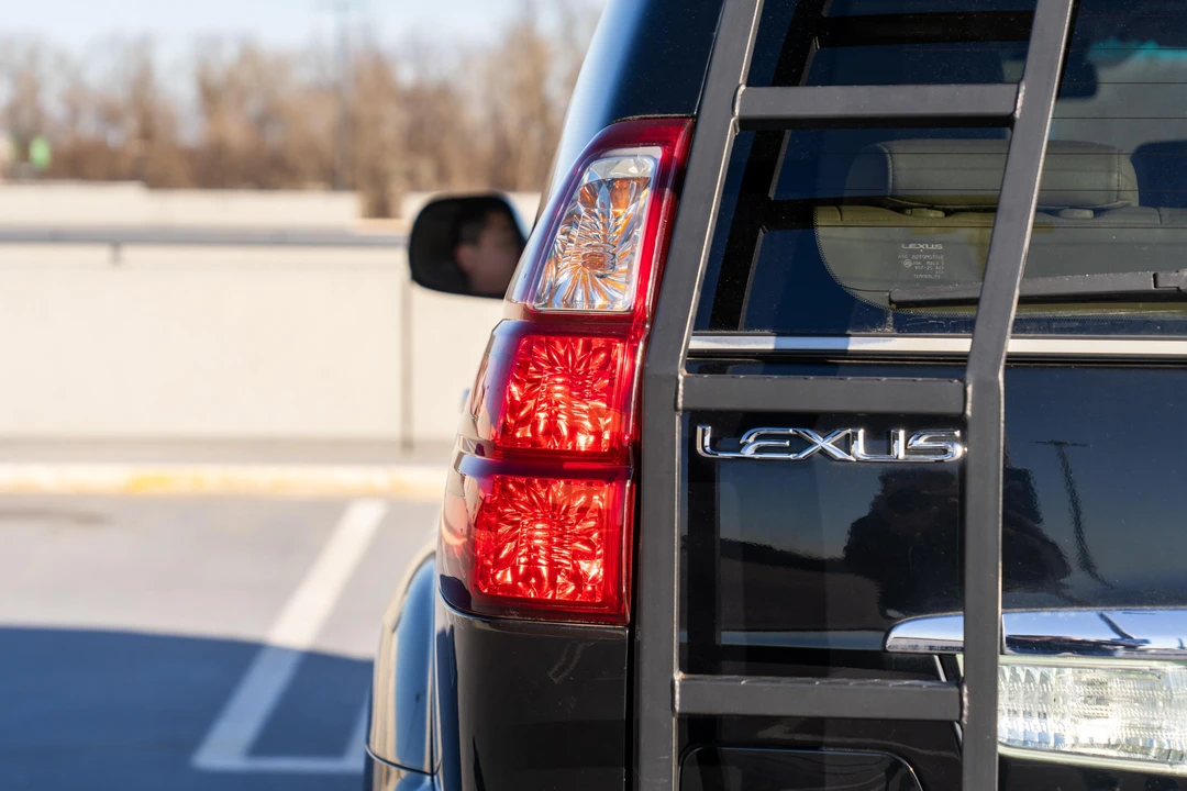 2008 Lexus GX 1st Gen - Image 23 of 31