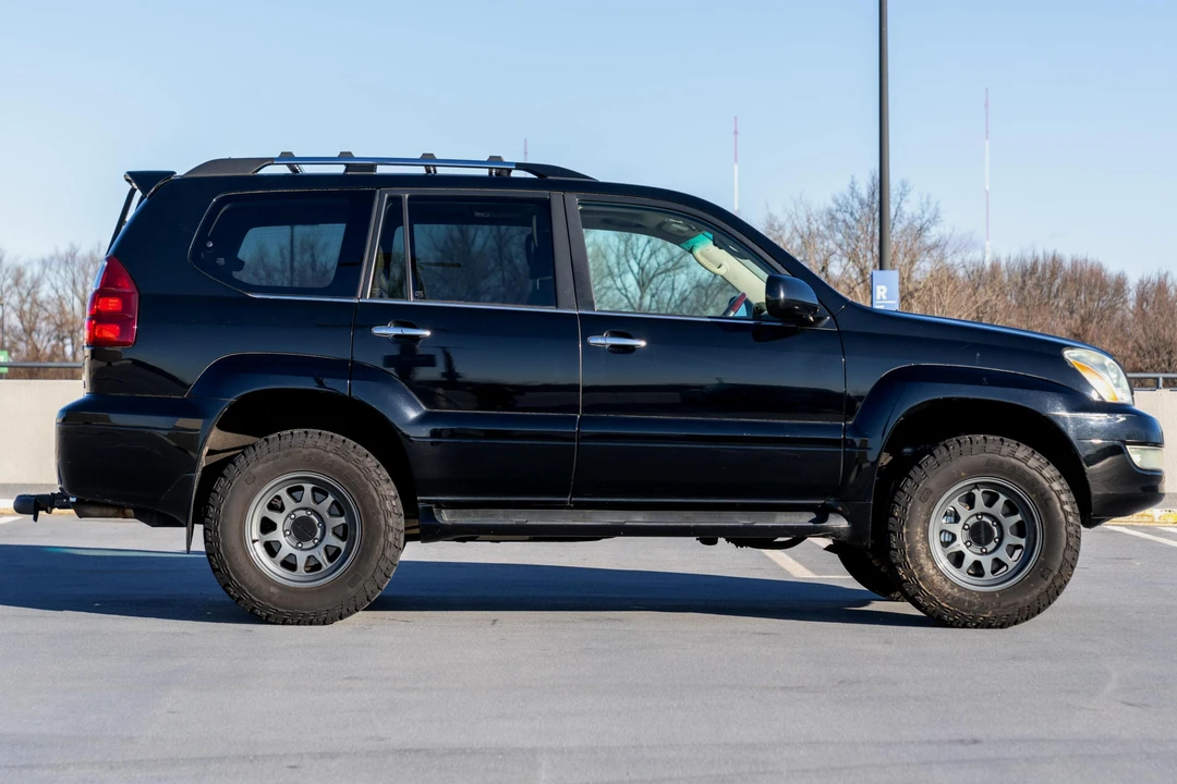 2008 Lexus GX 1st Gen - Image 3 of 31