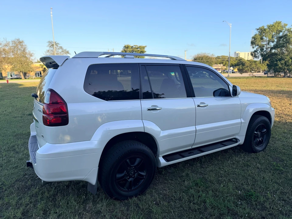 2008 Lexus GX 1st Gen - Image 18 of 31