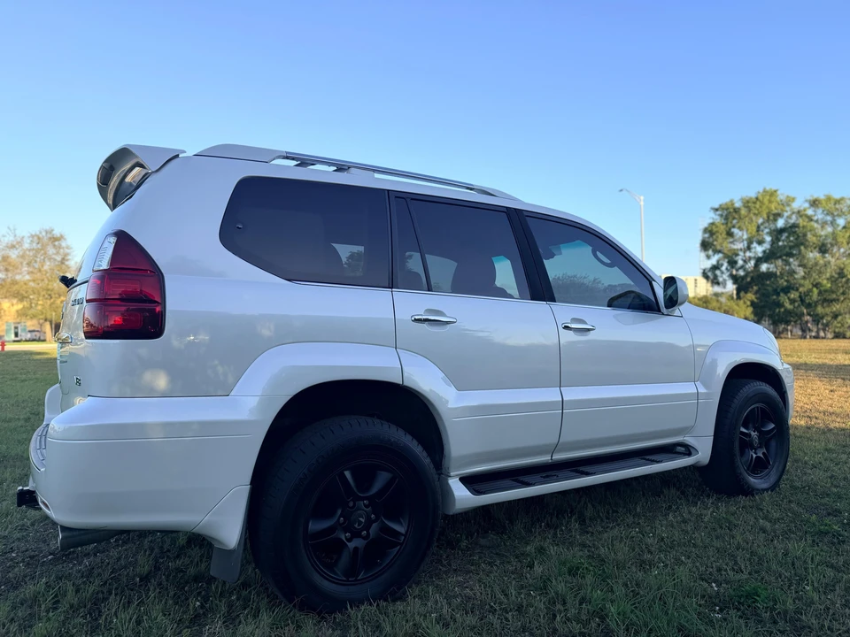 2008 Lexus GX 1st Gen - Image 19 of 31
