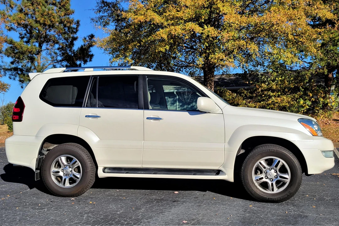 2008 Lexus GX 1st Gen - Image 3 of 31