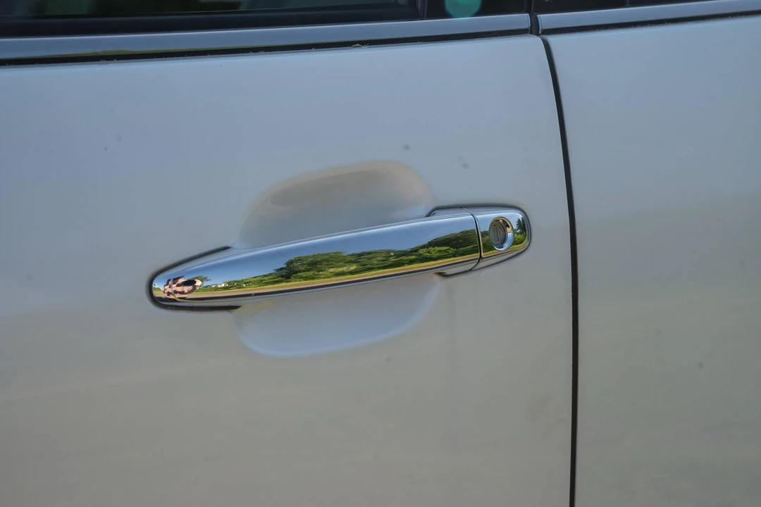 2008 Lexus GX 1st Gen - Image 23 of 31