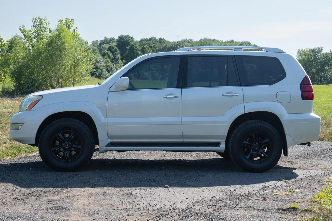 2008 Lexus GX 1st Gen - Image 3 of 31