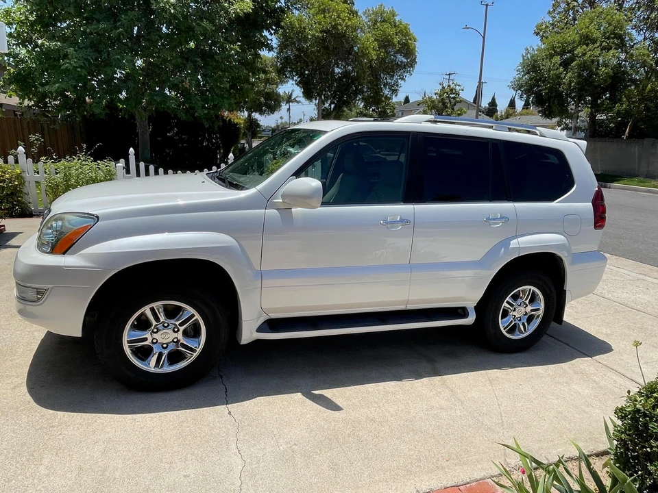 2008 Lexus GX 1st Gen - Image 8 of 31