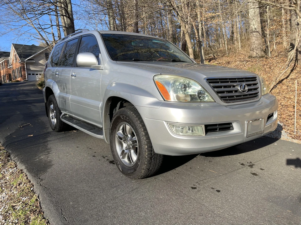 2008 Lexus GX 1st Gen - Image 27 of 31
