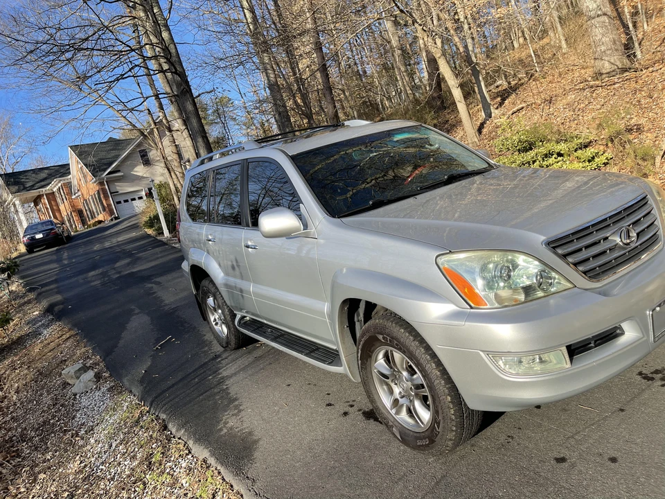 2008 Lexus GX 1st Gen - Image 26 of 31