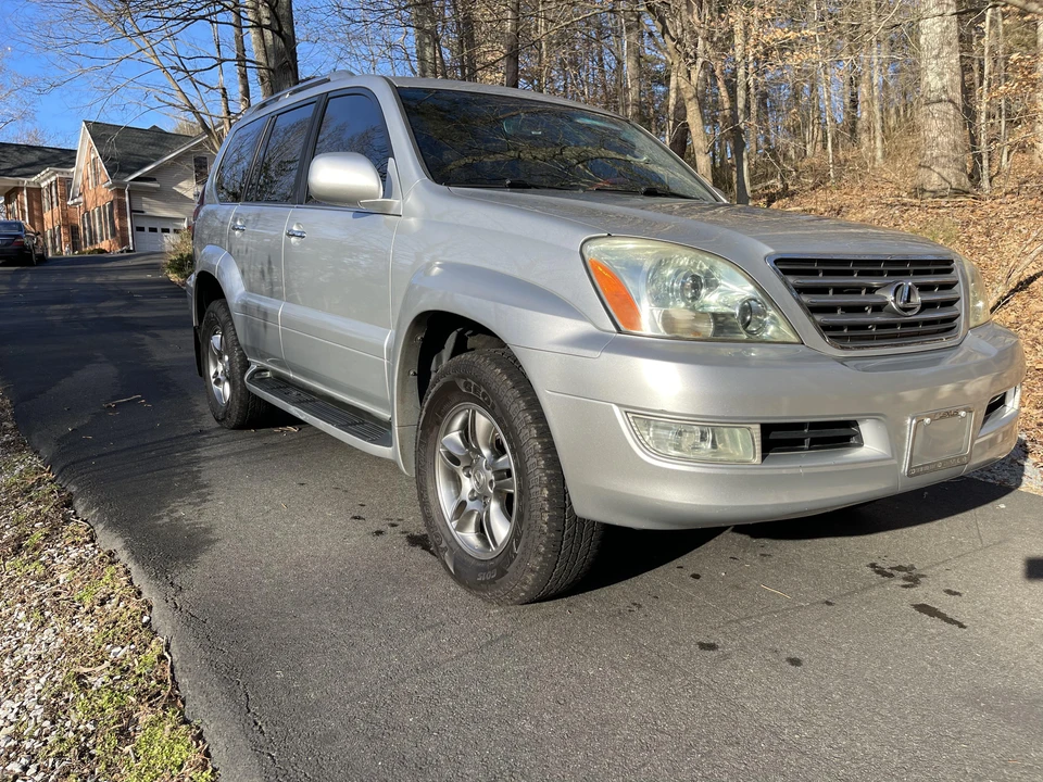 2008 Lexus GX 1st Gen - Image 28 of 31